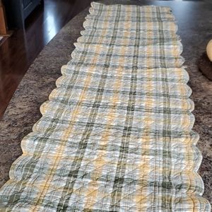 Table runner